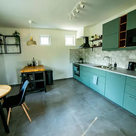 Kegli_fonyod Βίλα